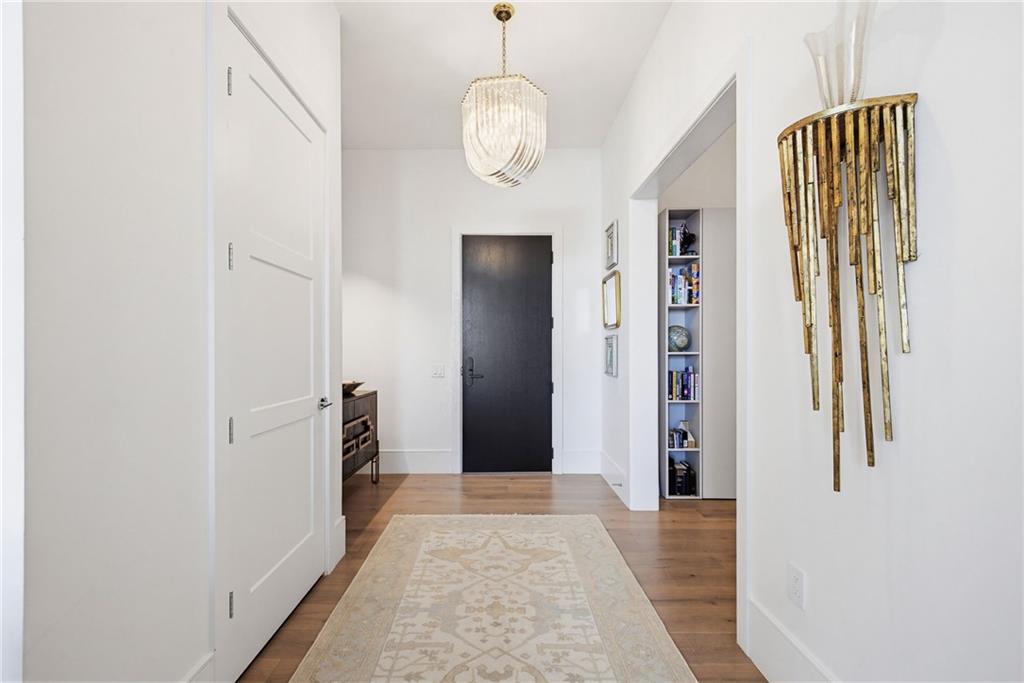 2425 Peachtree Road NE 1704