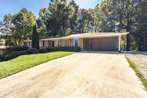 2490 Freydale Road SE Marietta GA 30067