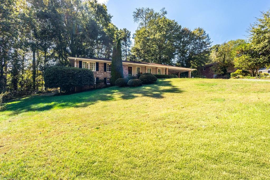 2490 Freydale Road SE