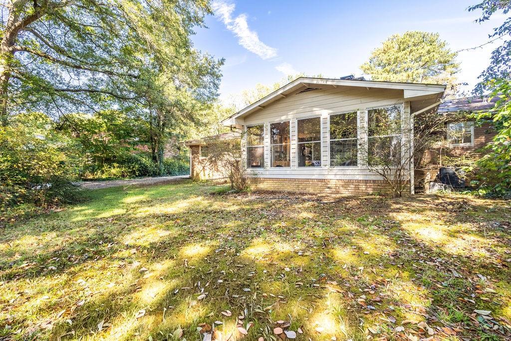 2490 Freydale Road SE