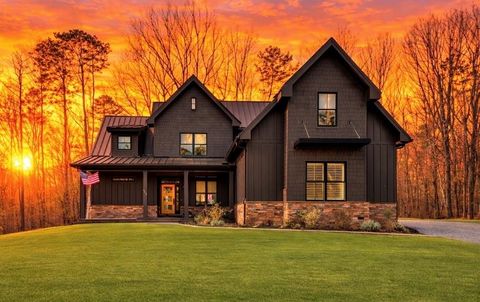 Homes For Sale - 291 Aspen Avenue<br/> Ellijay, GA 30536