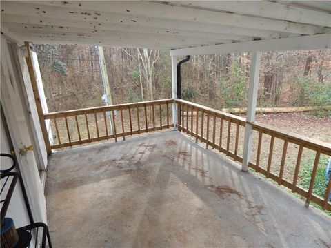 A home in Toccoa