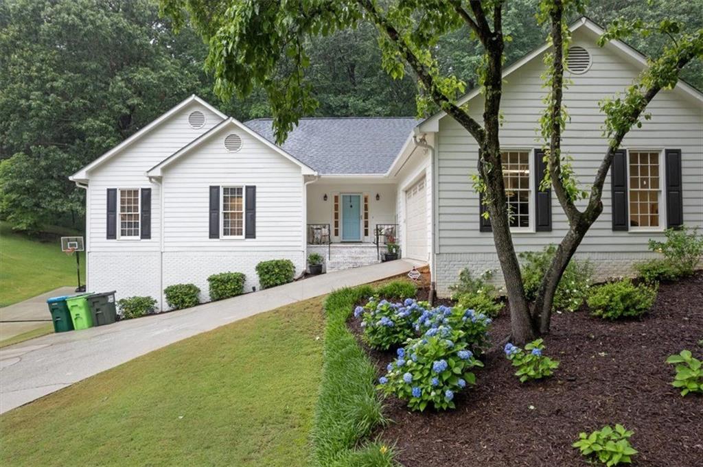 3543 Pine Grove Drive, Douglasville, Georgia image 2