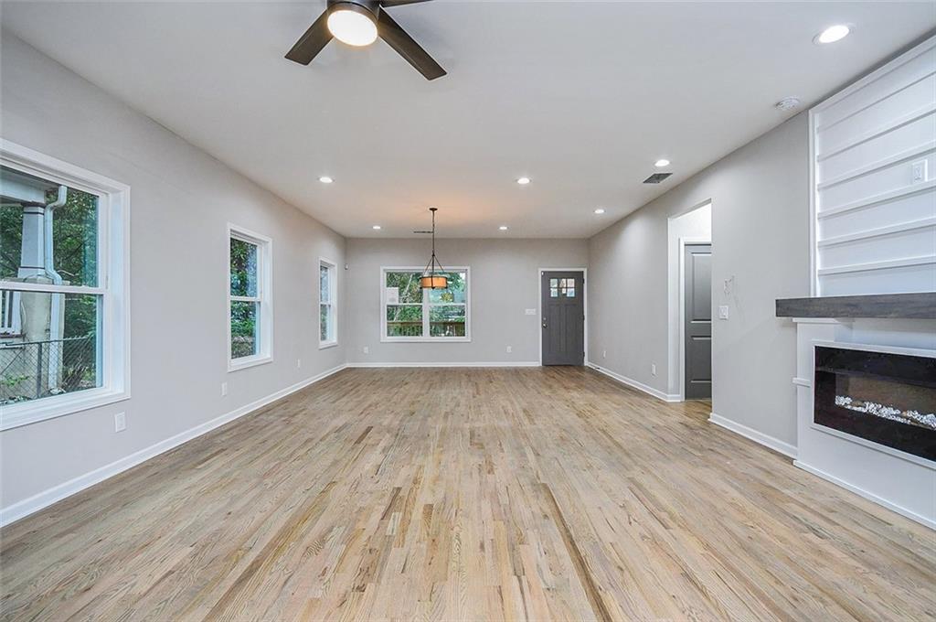 809 Dill Ave