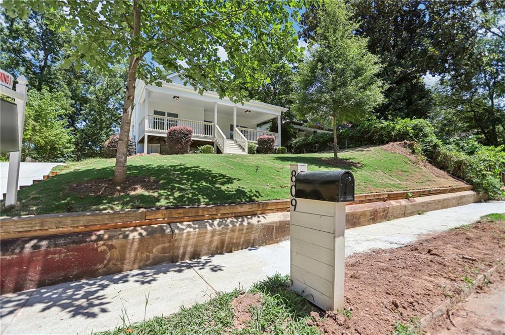 809 Dill Ave