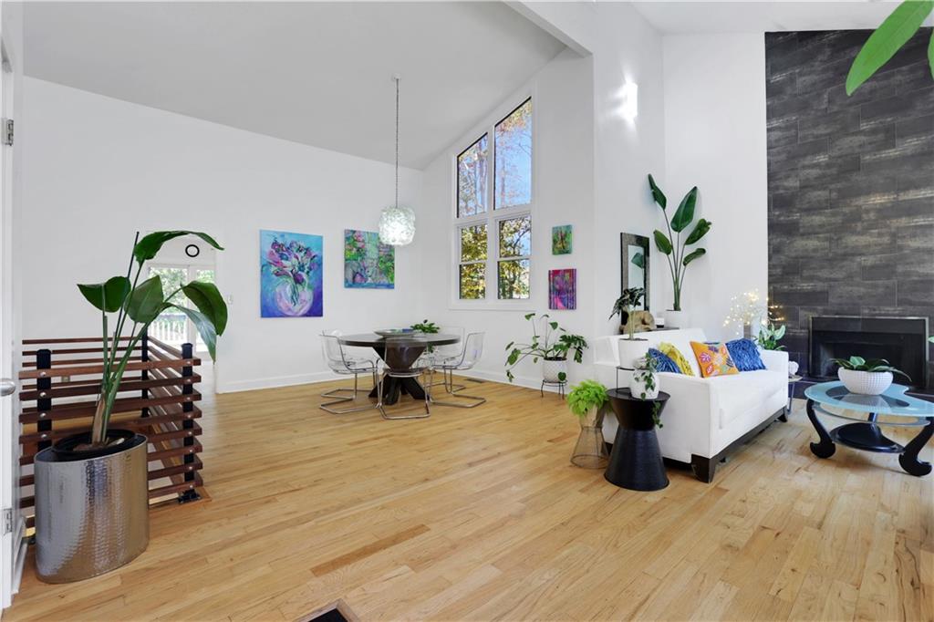 3452 Shawnee Trail SE