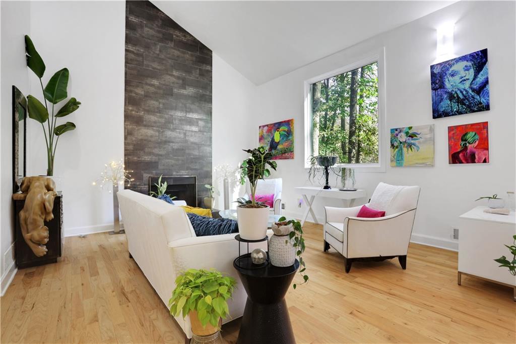 3452 Shawnee Trail SE