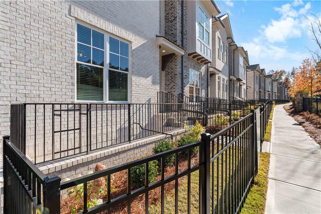 606 Goldsmith Court 114