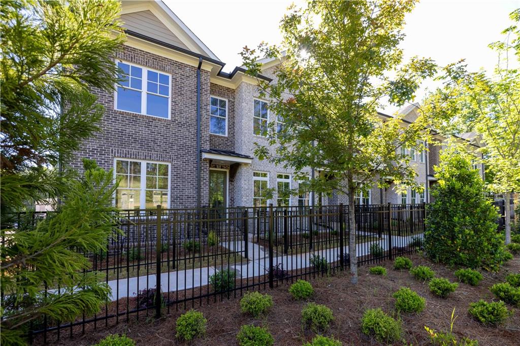 606 Goldsmith Court 114