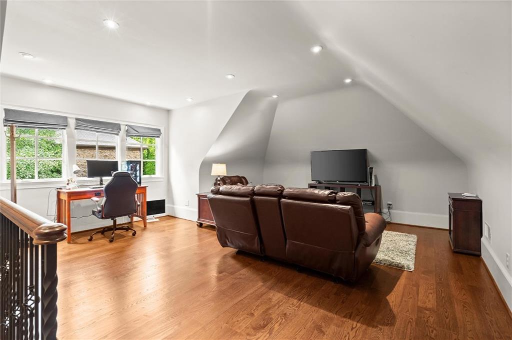 Echelon - Residential