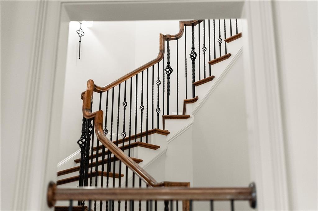 Echelon - Residential