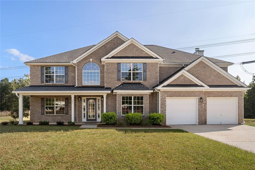 Tastefully renovated home in the hearth of South Hampton Subdivision. Big and specious with a lot of natural light, high ceilings, dramatic entrance, office and bathroom downstairs,brand new kitchen opens towards the family room with cozy fireplace. New roof with ridge vents, fresh exterior and interior two tone paint. New bathrooms, plumbing fixtures throughout the house, water heater, floors, appliances, granite countertops and much more. Ask about special incentive using our preferred lender! This house has it all and is ready to welcome your family! The seller has a recently done appraisal. Seller financing available!