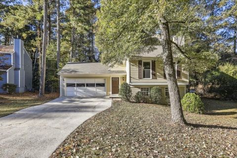 Photo of 10145 Rillridge Court, Alpharetta, GA 30022 (MLS # 7733611)