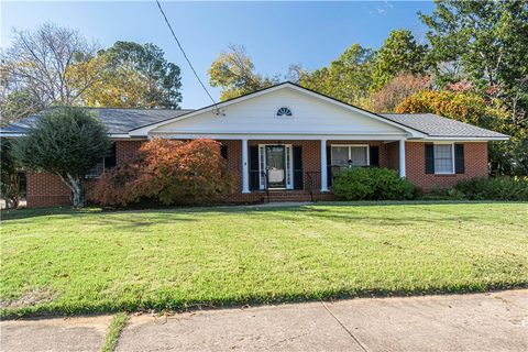 1028 Ridge Avenue Stone Mountain GA 30083