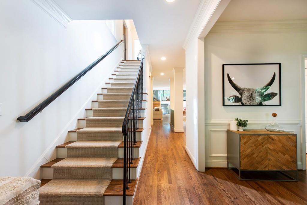 1064 Davis Circle NW