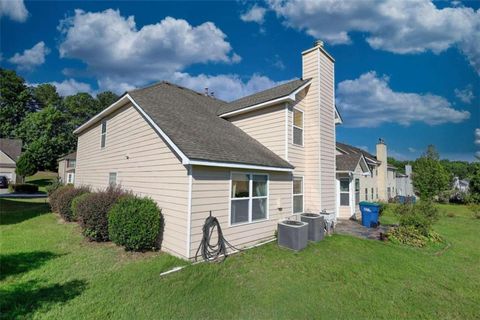 A home in Fairburn