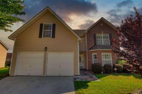 A home in Fairburn