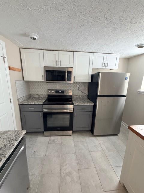 1923 Thompson Avenue 2