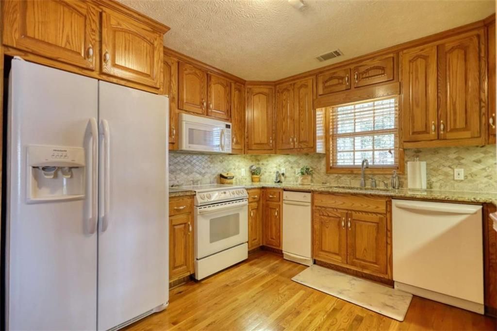 listing image 52