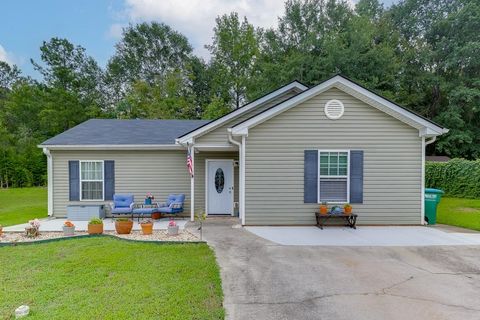 Homes For Sale - 31 Coles Court Drive<br/> Commerce, GA 30529