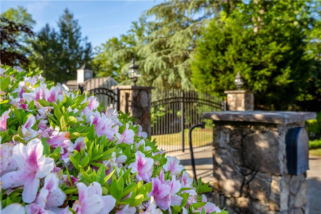 5983 Nachoochee Trail