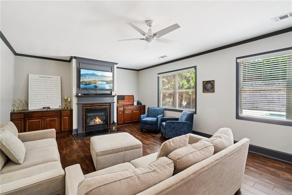 5785 Willow Oak Pass