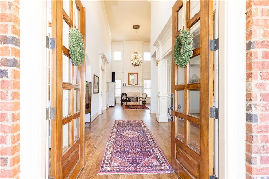 5352 Lacosta Lane
