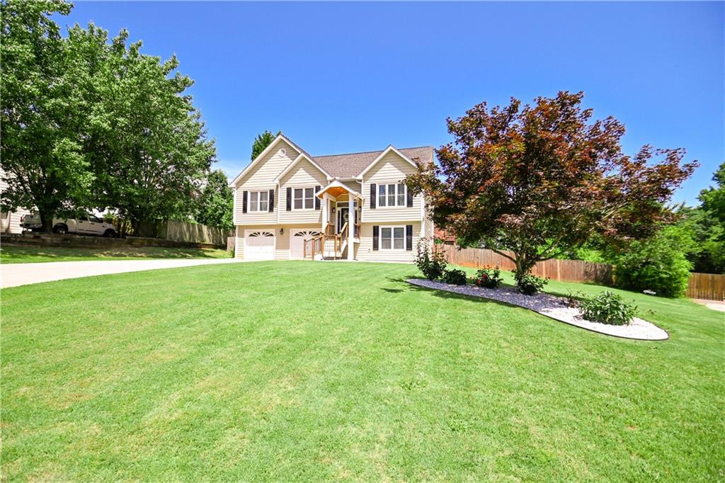 432 Nicole Court
