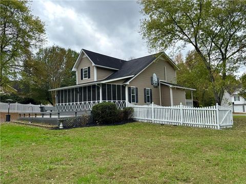 A home in Calhoun