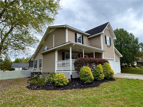 A home in Calhoun