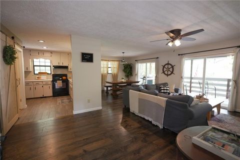 Homes For Sale - 1071 Sandy Run Drive<br/> Sparta, GA 31087