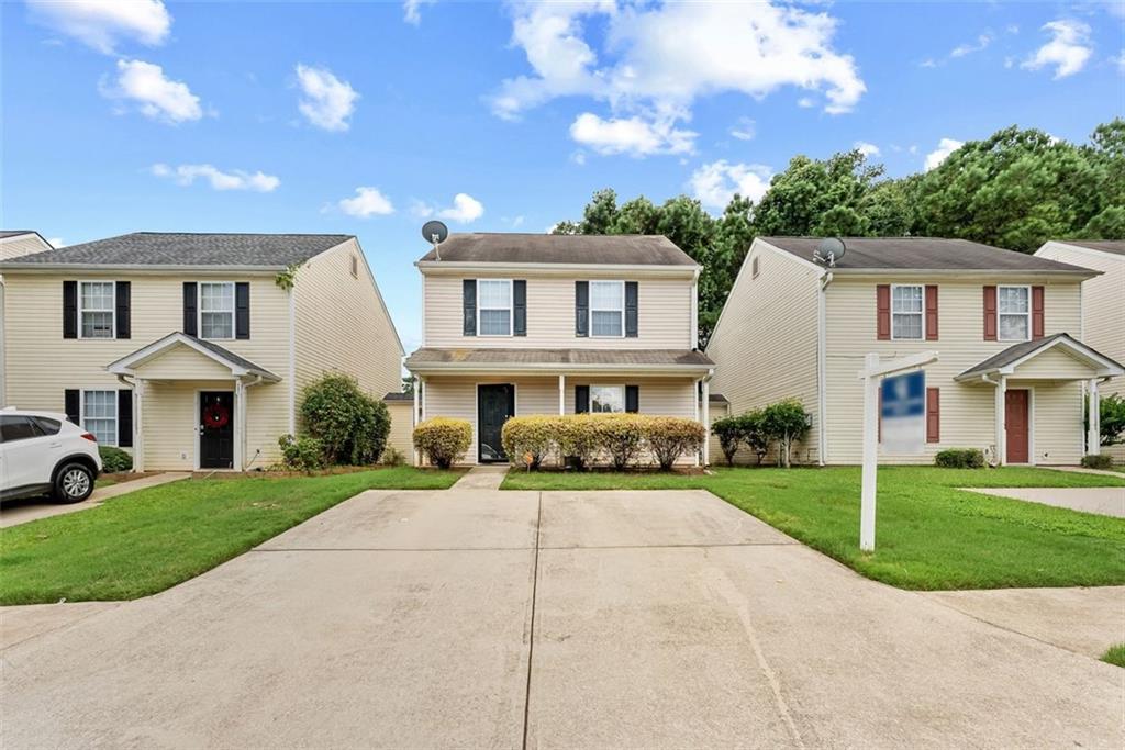 Don’t miss this freshly updated 3-bedroom, 2.5-bath townhome in McDonough, GA. This home features brand-new flooring throughout and has been professionally painted, giving it a clean and modern look. The spacious layout includes a comfortable living area, a functional kitchen, and well-sized bedrooms perfect for a variety of living arrangements.
Conveniently located near shopping, dining, and major highways, this townhome is move-in ready and ideal for anyone looking for comfort and convenience.
Happy showing!