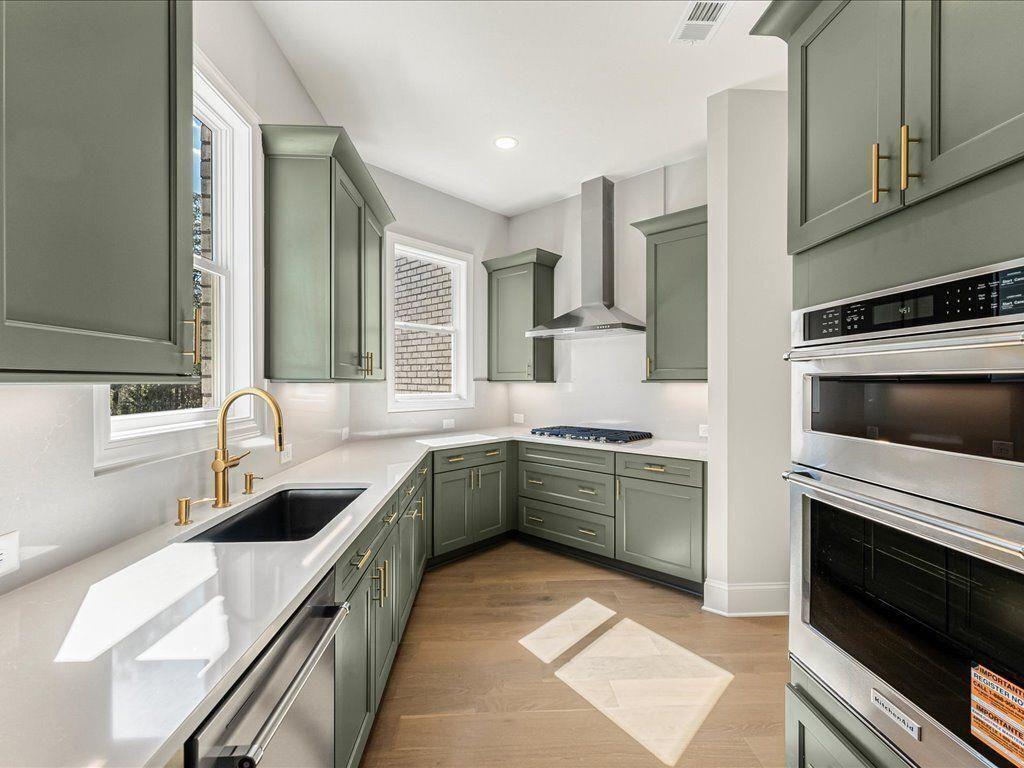 Brookmeade Trail - Residential