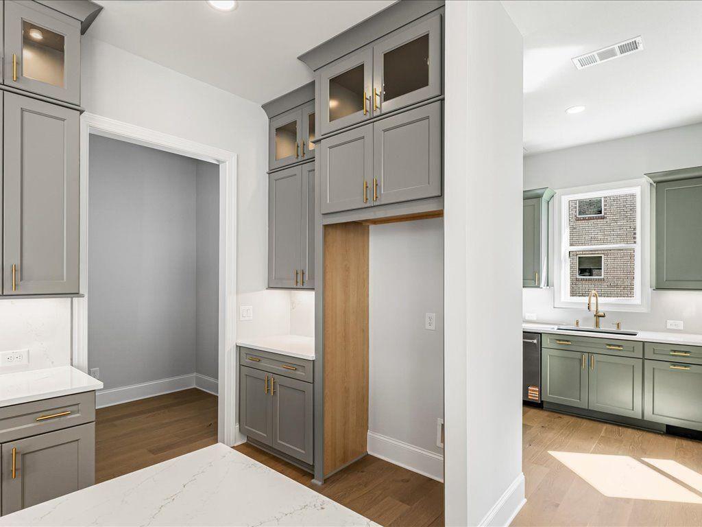 Brookmeade Trail - Residential