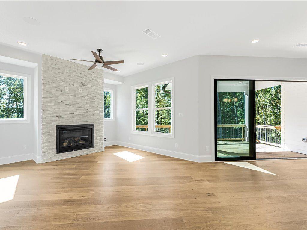 Brookmeade Trail - Residential