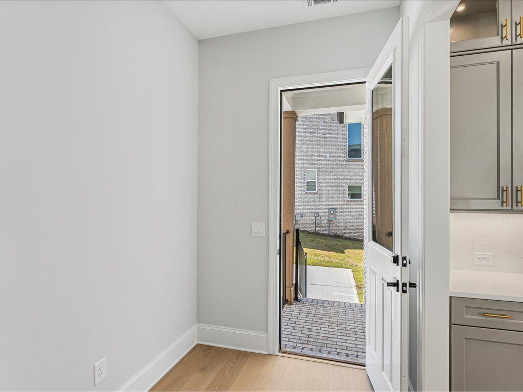 Brookmeade Trail - Residential