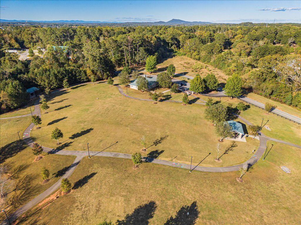 Brookmeade Trail - Residential