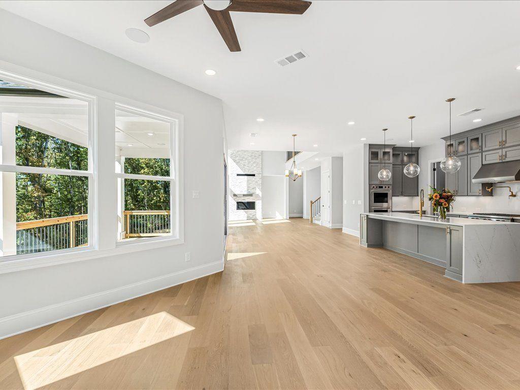 Brookmeade Trail - Residential