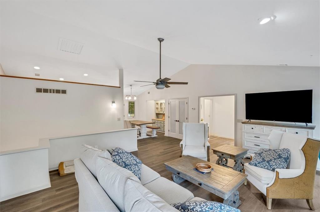 214 White Antelope Street, Waleska, Georgia image 3