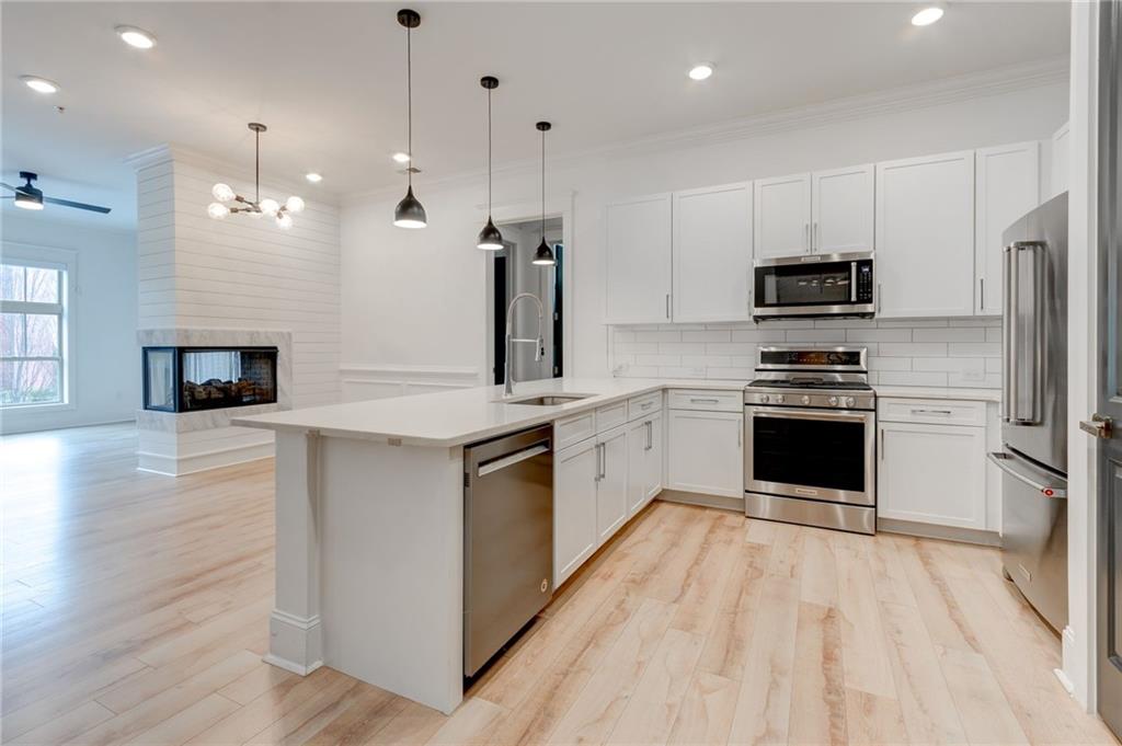 625 Piedmont Avenue NE 2004