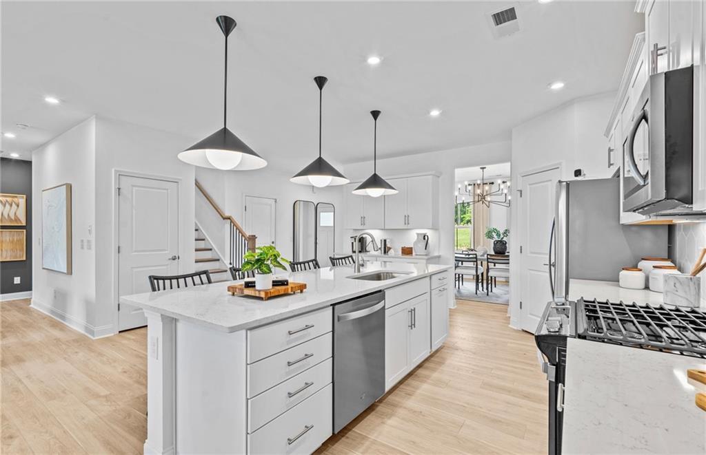 632 Topsail Drive