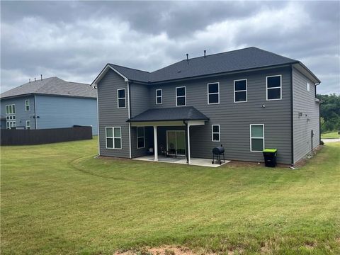 A home in Fairburn