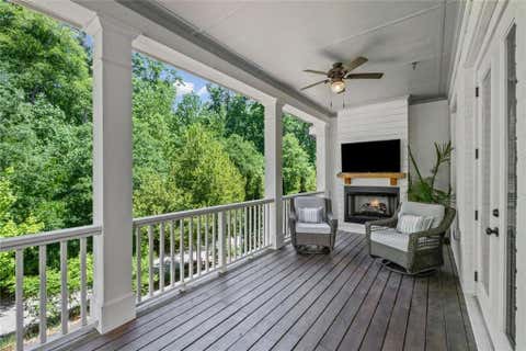 Townhouse For Sale - 340 Banbury Crossing<br/> Alpharetta, GA 30009