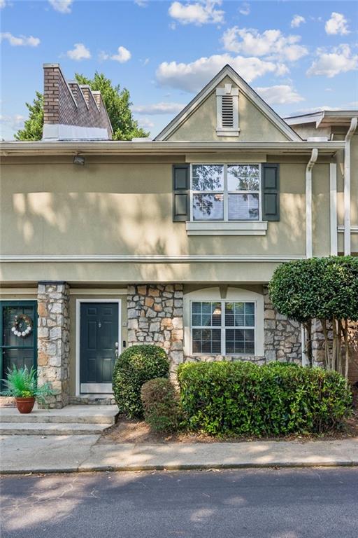 6900 Roswell Road F8