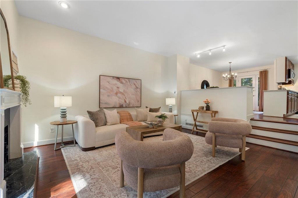 1467 Monroe Drive 11