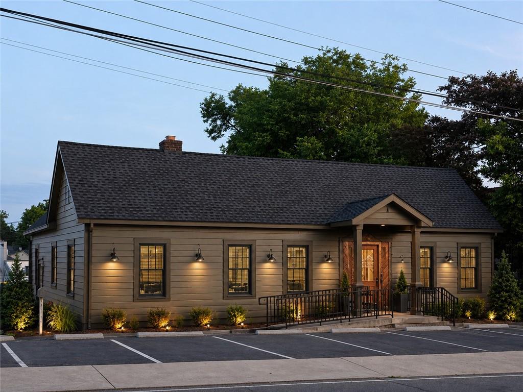 Photo 1 of 4 — 114 W Cherokee Avenue, Cartersville, GA 30120
