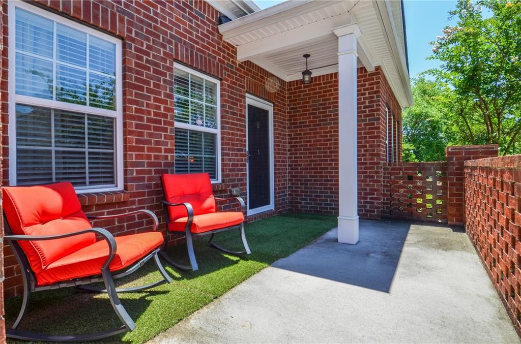 341 Villa Park Circle