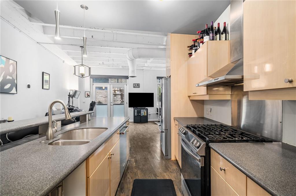 805 Peachtree Street NE 318