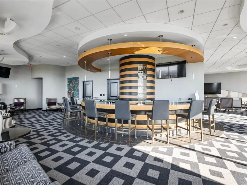 Atlanta, Georgia 30326, United States, 2 Bedrooms Bedrooms, ,2 BathroomsBathrooms,Residential,Pending,10277