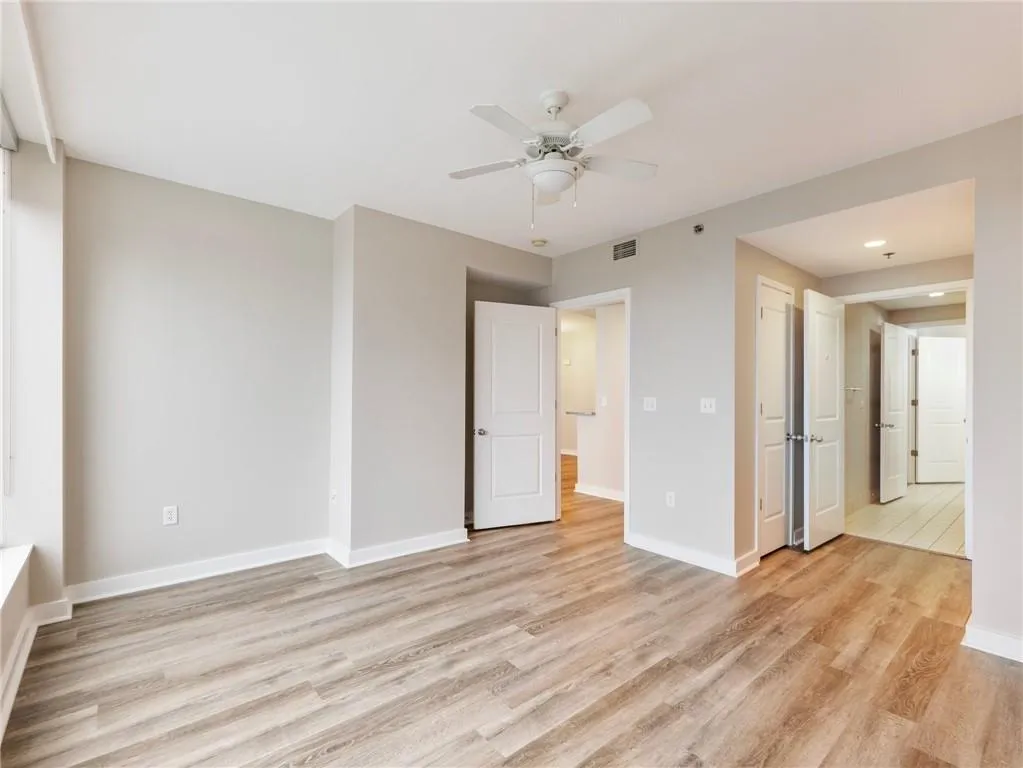 Atlanta, Georgia 30326, United States, 2 Bedrooms Bedrooms, ,2 BathroomsBathrooms,Residential,Pending,10277